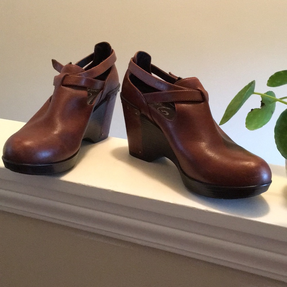 Dansko Franka clogs